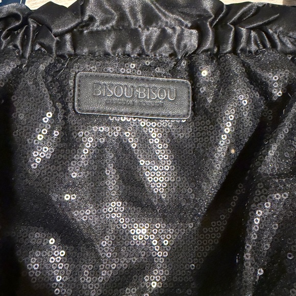 Bisou Bisou Black Shimmer Shoulder Bag - Picture 3 of 4